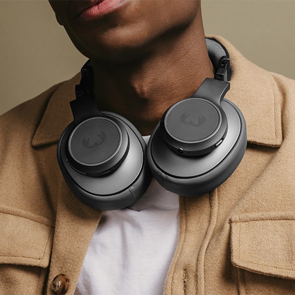 Over-Ear Headphones - Cut yourself off from the world for a while with Over-Ear Headphones. These headphones fall completely over your ears, cutting off ambient noise almost completely, so you can enjoy your favourite music even more.